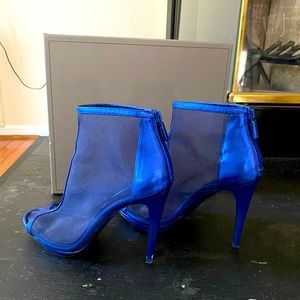 Cute blue heels to spice up anything!